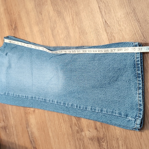 Zara Women's Light Blue High Rise Relaxed Jeans - Picture 12 of 12